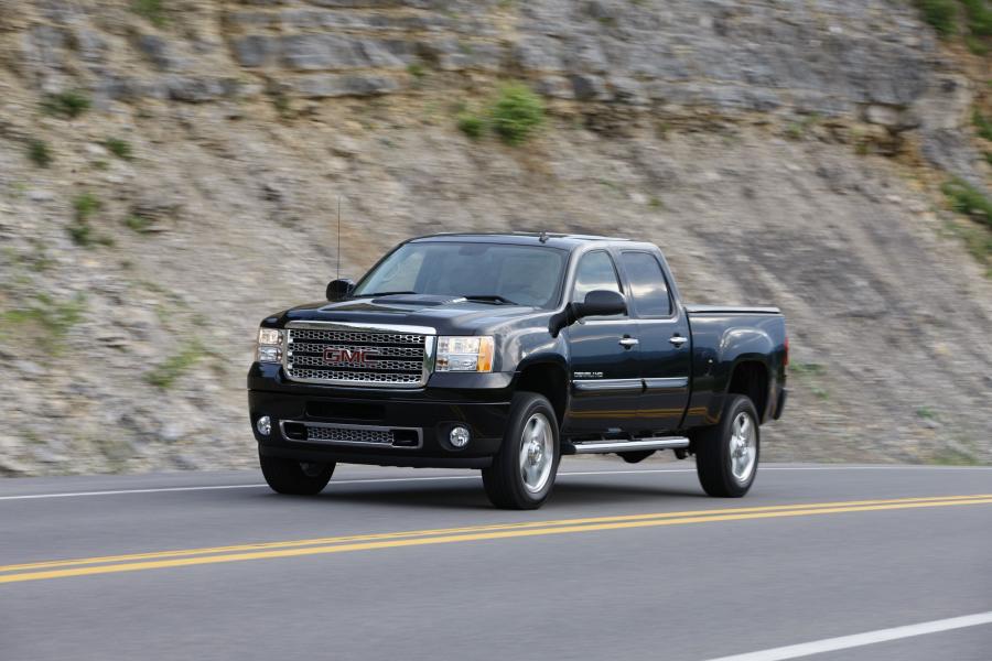  GMC Sierra Denali 2011 года  (фото 8 из 42)
